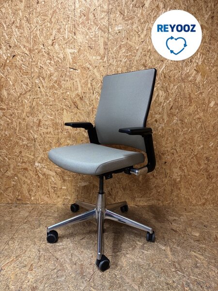 Tweedehands Ahrend 2020 Verta  - lichtgrijs tomy hilfiger edition