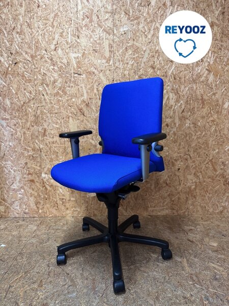 Herstofferen van Comforto 77 bureaustoelen met nieuwe stoffering