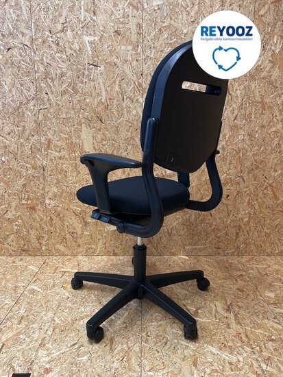 Ahrend 220 refurbished bureaustoel - nieuwe zwarte stoffering