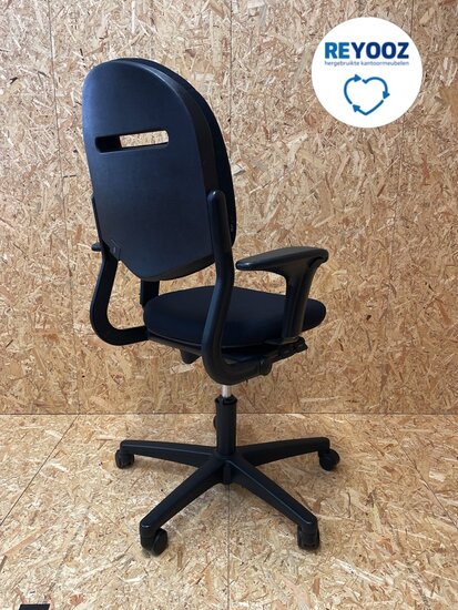 Ahrend 220 refurbished bureaustoel - nieuwe zwarte stoffering