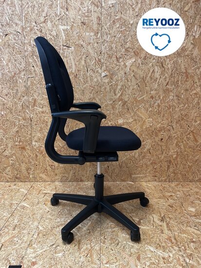 Ahrend 220 refurbished bureaustoel - nieuwe zwarte stoffering
