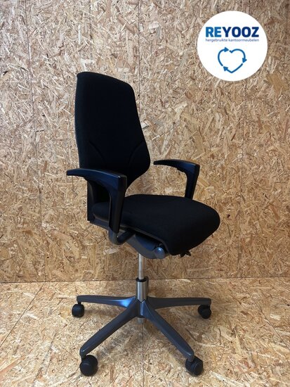 Giroflex G64 tweedehands bureaustoel - refurbished - zwarte stoffering