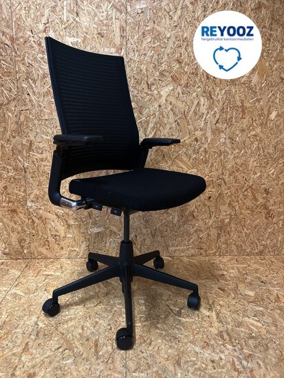Refurbished Ahrend 2020 met hoge rug
