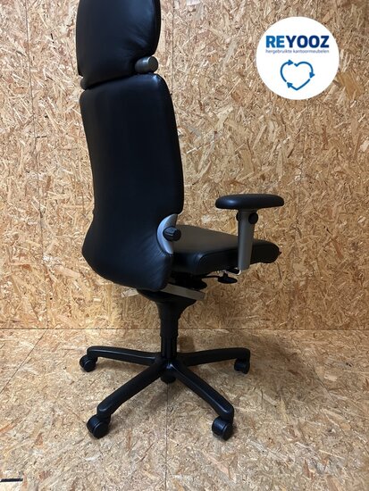 Haworth Comforto 77 met hoofdsteun in zwart leer - directiestoel