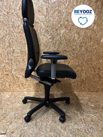 Haworth Comforto 77 met hoofdsteun in zwart leer - directiestoel