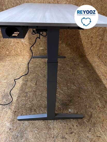 Ahrend Balance zit-sta bureau - tweedehands - 160x80cm - zilvergrijs met eiken blad