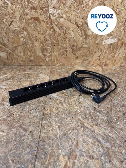 Martin Kaiser power strip - universal - 220v plug 4-way