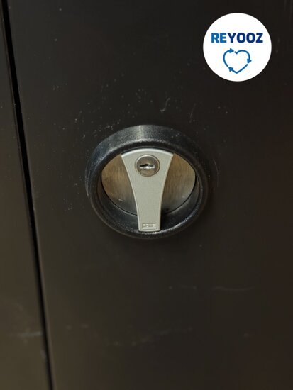Overtoom kast zwart - 195cm hoog