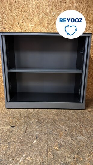 Ahrend roldeurkast - 110cm hoog - 120cm breed - 45cm diep - zilvergrijs
