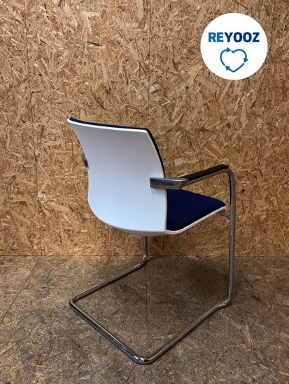 Ahrend Well vergaderstoel - blauw - nieuwstaat
