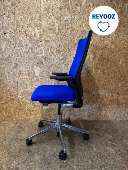 Ahrend 2020 ExtraVerta (hoge rug) nieuwstaat - blauw