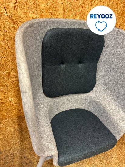 De Vorn POD - grijs - akoestische stoel - belstoel - circulaire stoel