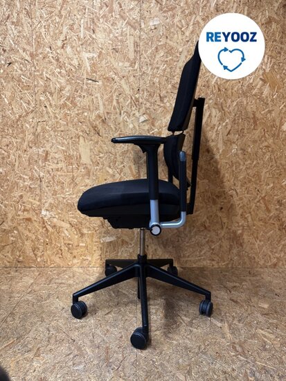 Steecase Please bureaustoel - refurbished met zwart voetkruis