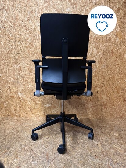 Steecase Please bureaustoel - refurbished met zwart voetkruis