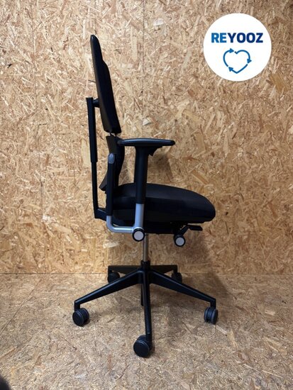 Steecase Please bureaustoel - refurbished met zwart voetkruis