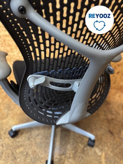 Herman Miller Mirra - antracietgrijs - tweedehands