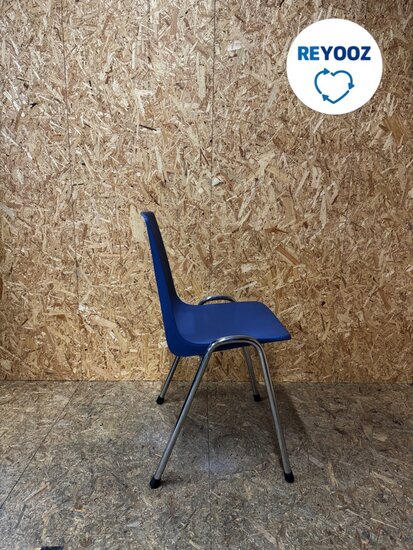 Kantinestoel - blauw - stapelbaar