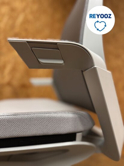 Tweedehands Ahrend Remode - lichtgrijs