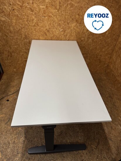 Steelcase Ology zit-sta bureau - 160x80 - zwart - antraciet