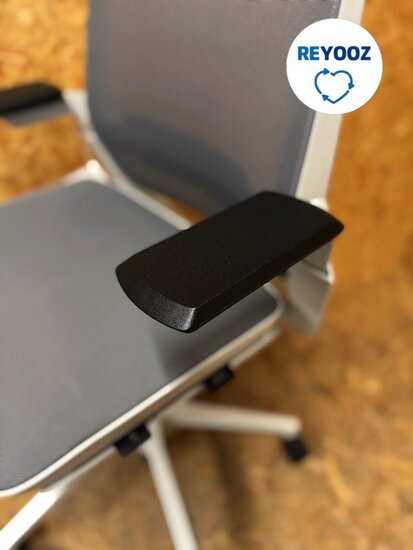 Tweedehanda Ahrend Remode A - grijs