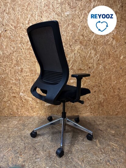 Refurbished Ahrend prime - zwart met aluminium voetkruis