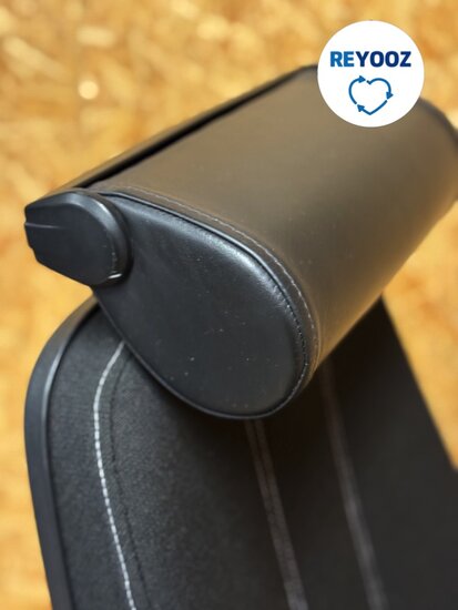 RH Logic 400 - refurbished ergonomische bureaustoel - zwart met hoofdsteun