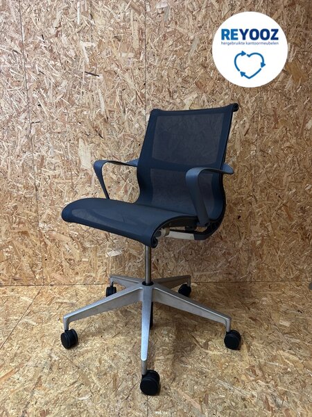 Tweedehands refurbished Herman Miller bureaustoelen