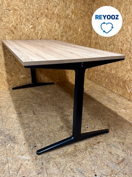 Ahrend Mehes desk - black - refurbished - compose yourself