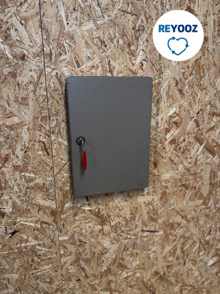 Key cabinet - 34x24x4cm - brown