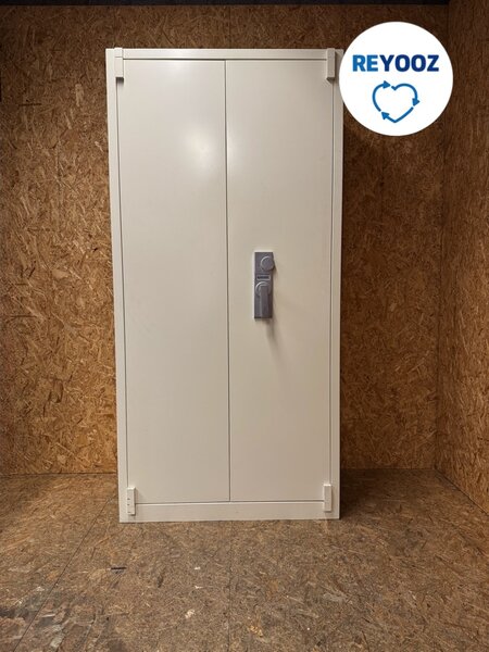 Safe - Overtoom - fire resistant - 195x93x51cm - light gray