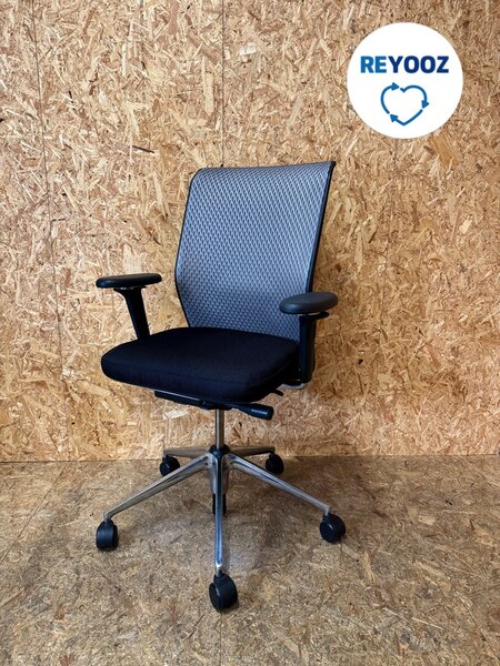 Vitra ID Mesh design office chair - black - refurbished